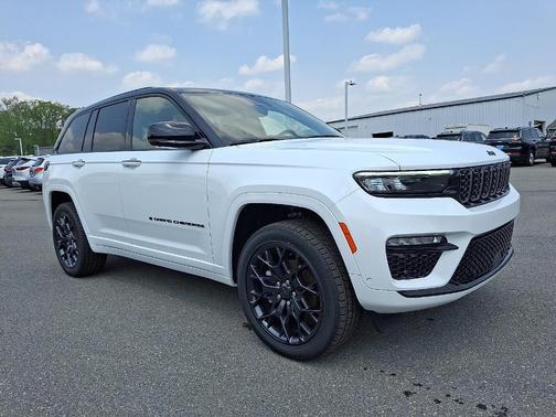 2025 Jeep Grand Cherokee Summit