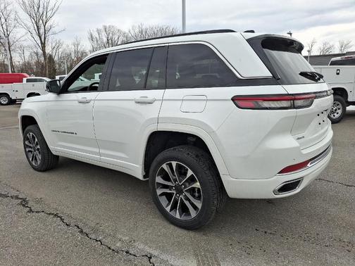 2025 Jeep Grand Cherokee Overland