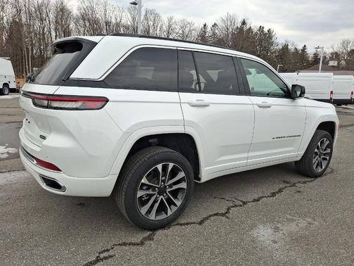 2025 Jeep Grand Cherokee Overland