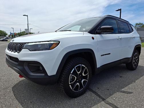 2025 Jeep Compass Trailhawk