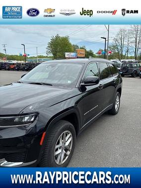 Diamond Black 2024 Jeep Grand Cherokee L Laredo