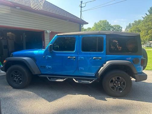 2022 Jeep Wrangler Unlimited Sport