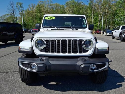 Bright White Clearcoat 2025 Jeep Wrangler 4xe Sahara