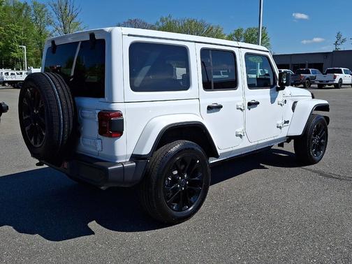 Bright White Clearcoat 2025 Jeep Wrangler 4xe Sahara