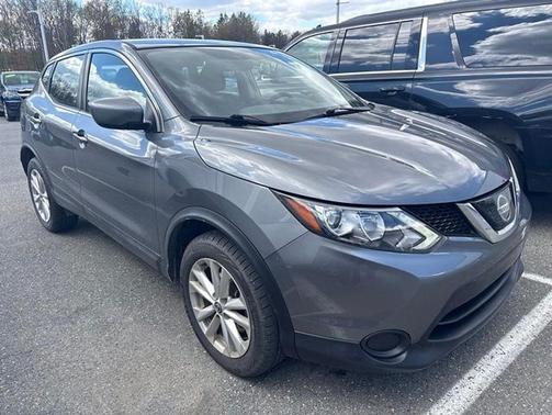 Gun Metallic 2019 Nissan Rogue Sport S