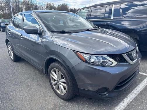 Gun Metallic 2019 Nissan Rogue Sport S