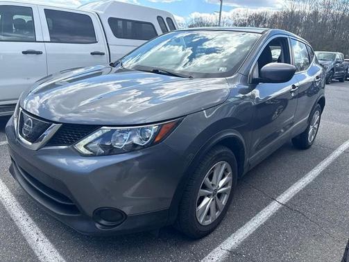 Gun Metallic 2019 Nissan Rogue Sport S