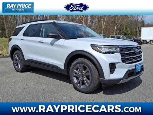 Space White Metallic 2026 Ford Explorer Active