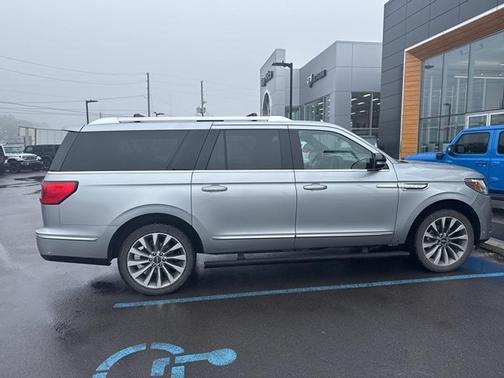 2020 Lincoln Navigator L Reserve