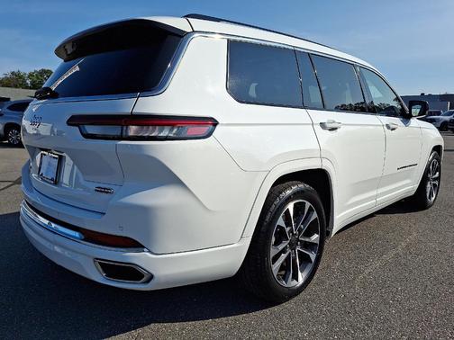 2023 Jeep Grand Cherokee L Overland