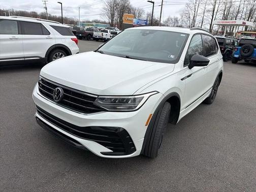 2022 Volkswagen Tiguan 2.0T SE R-Line Black