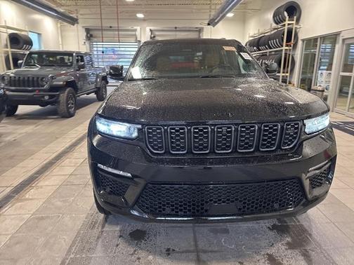 2024 Jeep Grand Cherokee Summit