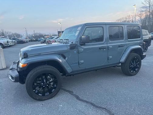 Anvil Clearcoat 2025 Jeep Wrangler 4xe Sahara
