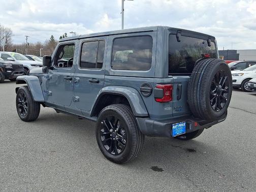 Anvil Clearcoat 2025 Jeep Wrangler 4xe Sahara