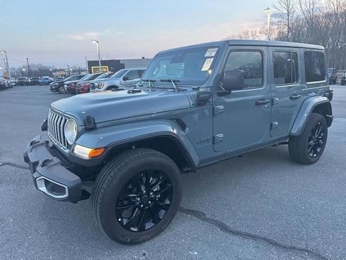 Anvil Clearcoat 2025 Jeep Wrangler 4xe Sahara