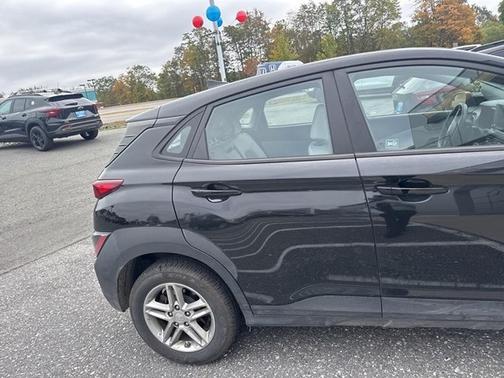 2022 Hyundai KONA SE