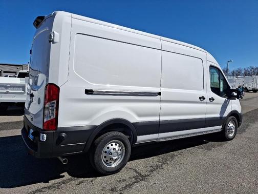 2024 Ford Transit-250 148 WB Medium Roof Cargo