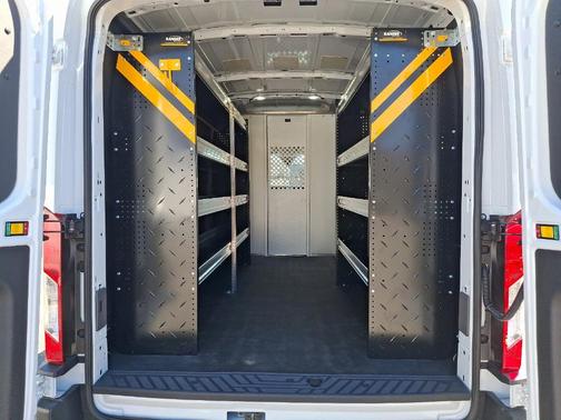 2024 Ford Transit-250 148 WB Medium Roof Cargo