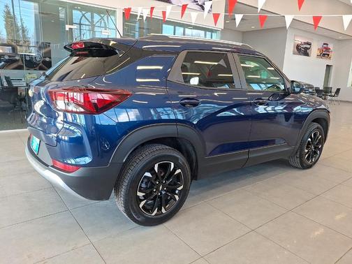 Blue Glow Metallic 2023 Chevrolet Trailblazer LT