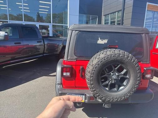 2025 Jeep Wrangler Sport