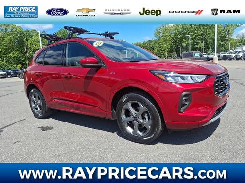 Rapid Red Metallic Tinted Clearcoat 2024 Ford Escape ST-Line Select