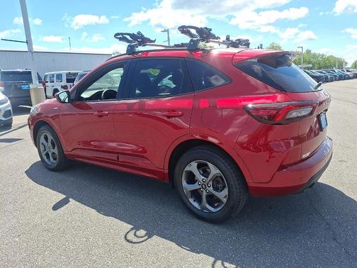 Rapid Red Metallic Tinted Clearcoat 2024 Ford Escape ST-Line Select