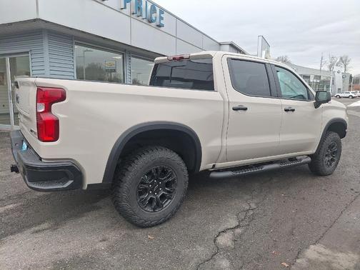 White Sand 2026 Chevrolet Silverado 1500 ZR2