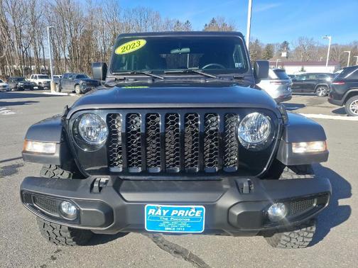2023 Jeep Gladiator Sport