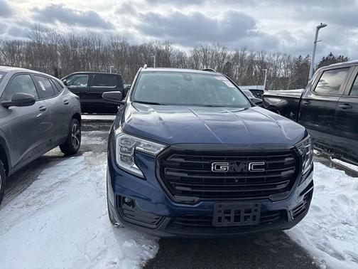 2023 GMC Terrain SLT