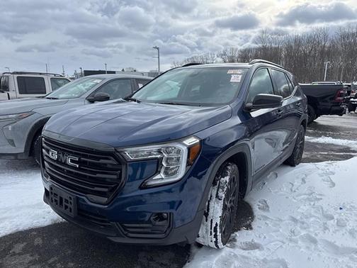 2023 GMC Terrain SLT