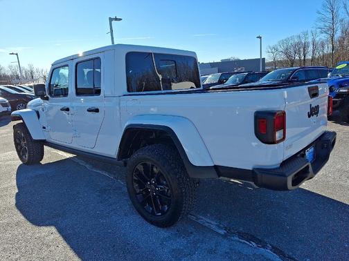 2024 Jeep Gladiator Nighthawk