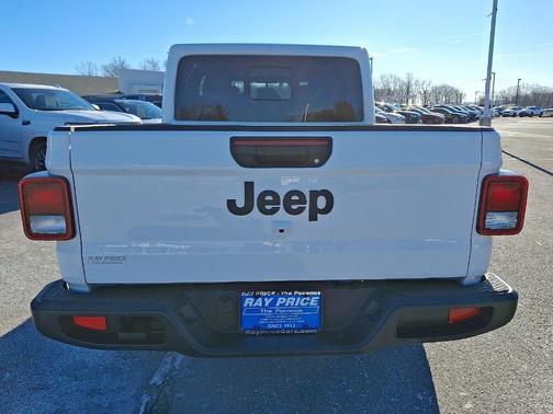 2024 Jeep Gladiator Nighthawk