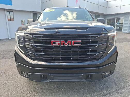 Onyx Black 2025 GMC Sierra 1500 Elevation