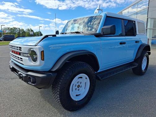 2025 Ford Bronco Heritage Edition