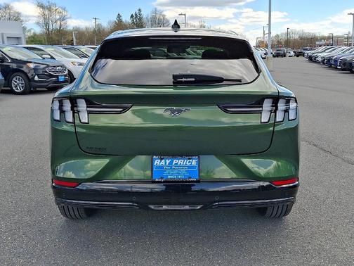 Eruption Green Metallic 2024 Ford Mustang Mach-E Premium