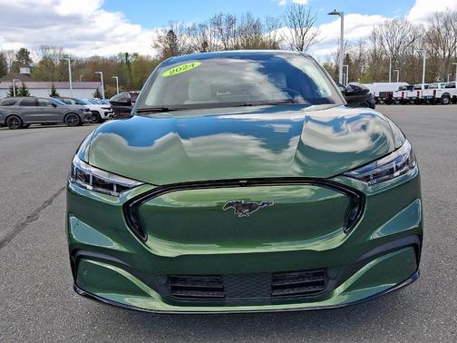 Eruption Green Metallic 2024 Ford Mustang Mach-E Premium