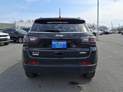 2024 Jeep Compass Latitude Lux