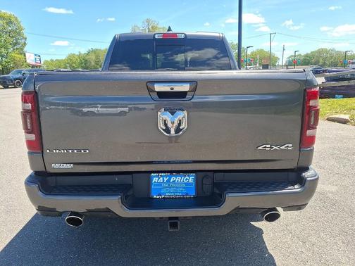 Granite Crystal Clearcoat Metallic 2022 RAM 1500 Limited