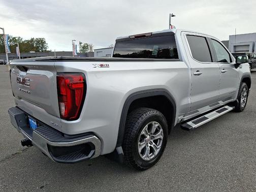 2020 GMC Sierra 1500 SLE