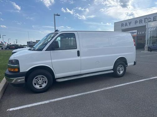 Summit White 2024 Chevrolet Express 2500 Work Van
