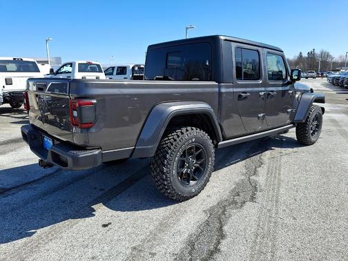 2026 Jeep Gladiator Sport