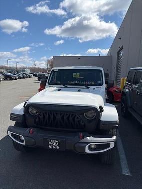Bright White Clearcoat 2018 Jeep Wrangler Unlimited Sahara