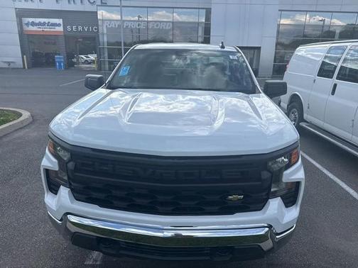 Summit White 2025 Chevrolet Silverado 1500 WT