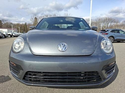 2018 Volkswagen Beetle 2.0T S