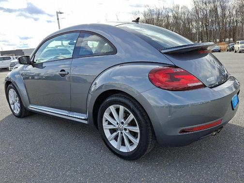 2018 Volkswagen Beetle 2.0T S