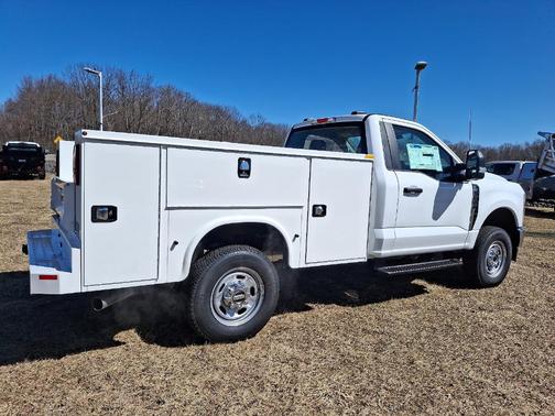 2025 Ford F-250 XL