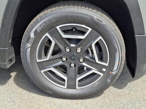 Sting Gray Clearcoat 2026 Jeep Cherokee LAREDO/LIMITED