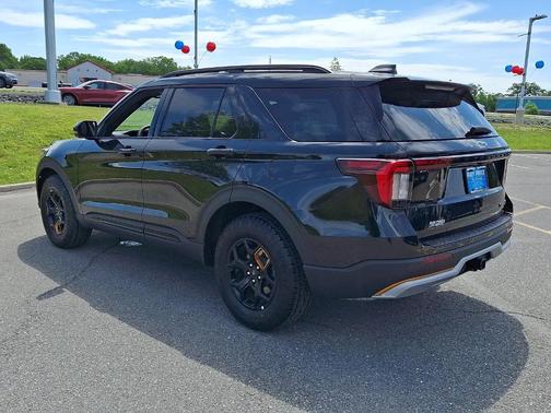 Agate Black Metallic 2026 Ford Explorer Tremor