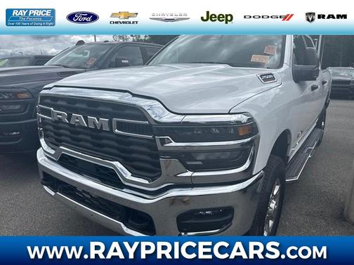 Bright White Clearcoat 2026 RAM 2500 Big Horn