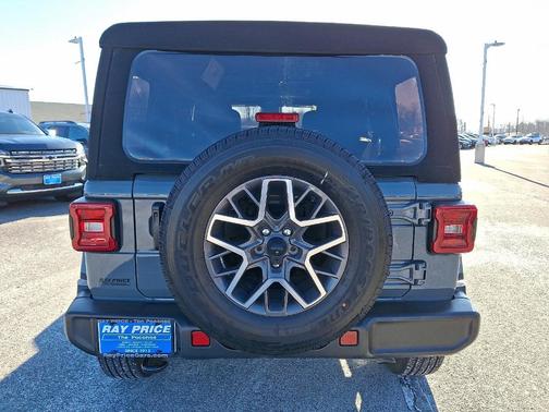 2024 Jeep Wrangler Sahara